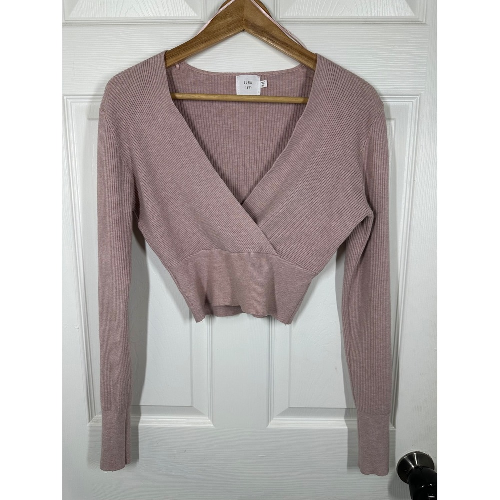 Luna Ivy Sweater Womens M/L Pink Surplice V-Neck Ribbed Crop Top Long Sleeve